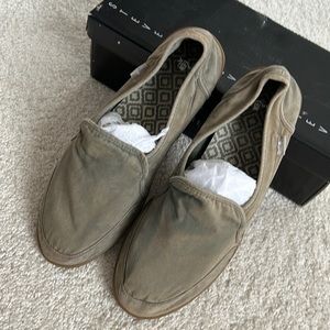 Army green flats